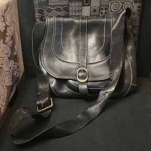 100% black vintage leather pouch